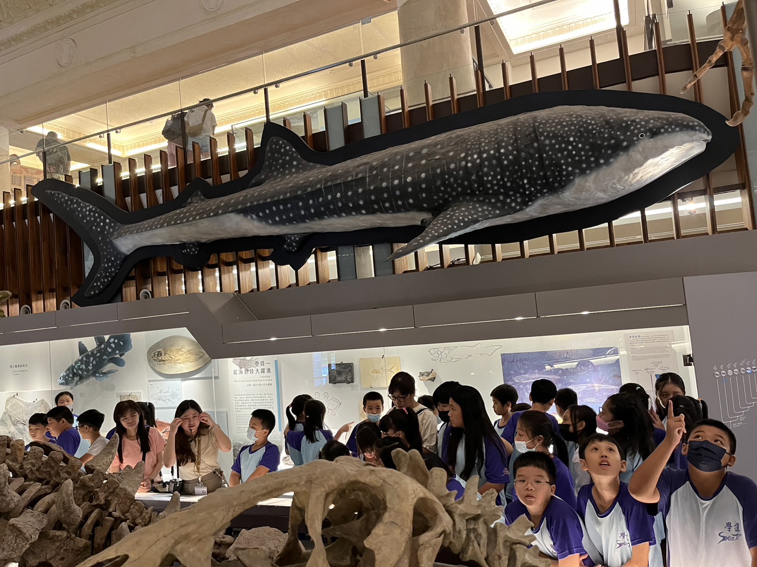 07_參觀新竹241藝術空間當期特展的大合影